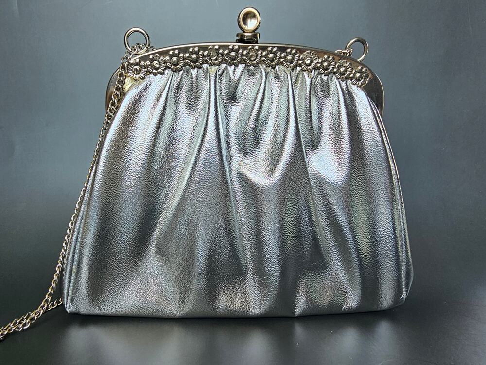 Vintage Silver Metallic Floral Kiss Lock Chain Evening Bag